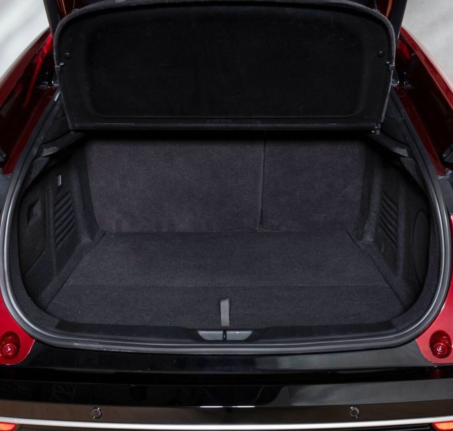https://www.autofilter.sk/assets/files/images/mazda/gallery/mazda-6e-2026_24-galeria.jpg - obrazok