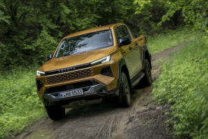 Toyota Hilux MHEV: legenda medzi pickupmi vstupuje do novej generácie